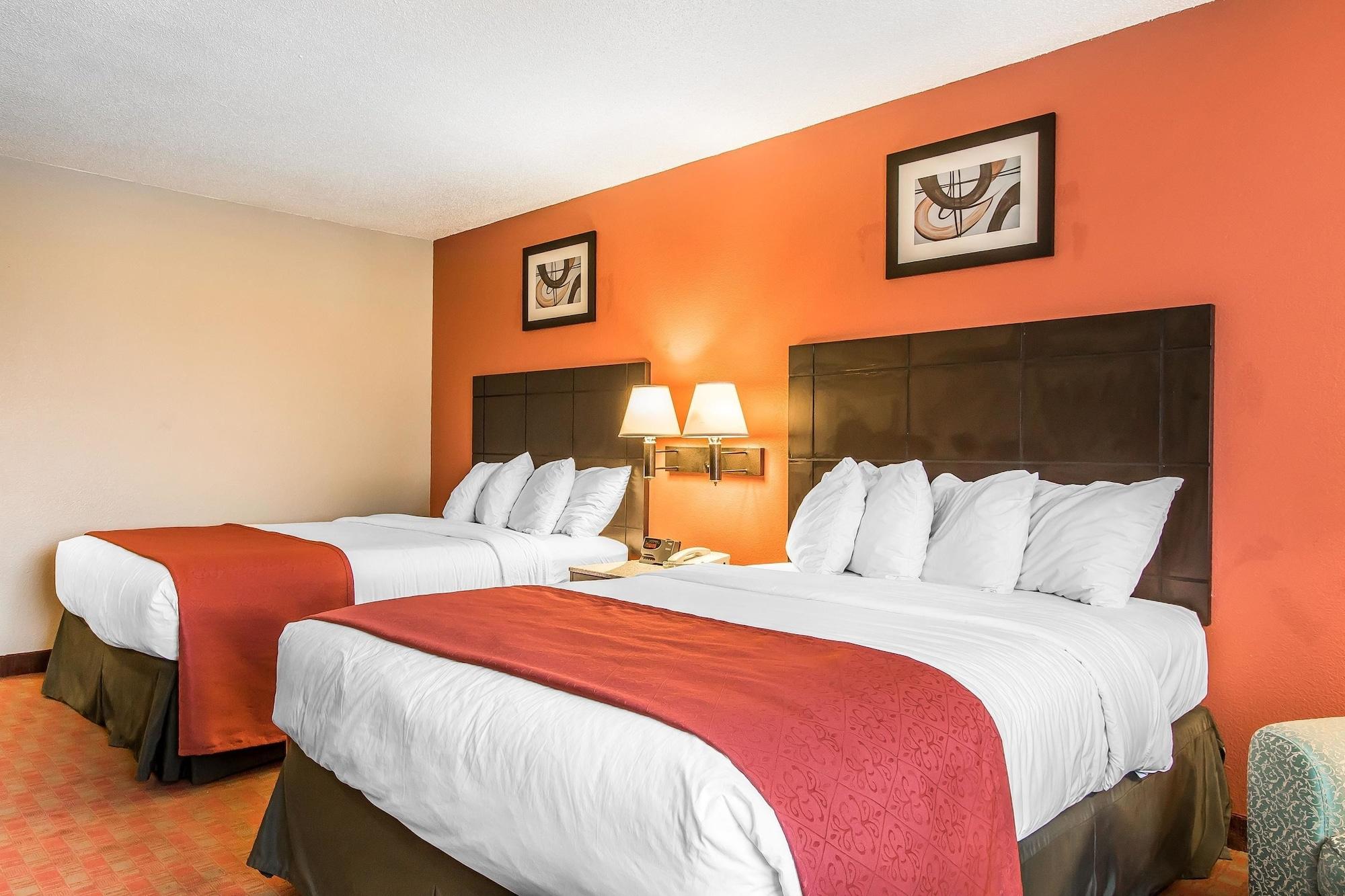 Quality Inn&Suites La Vergne Esterno foto