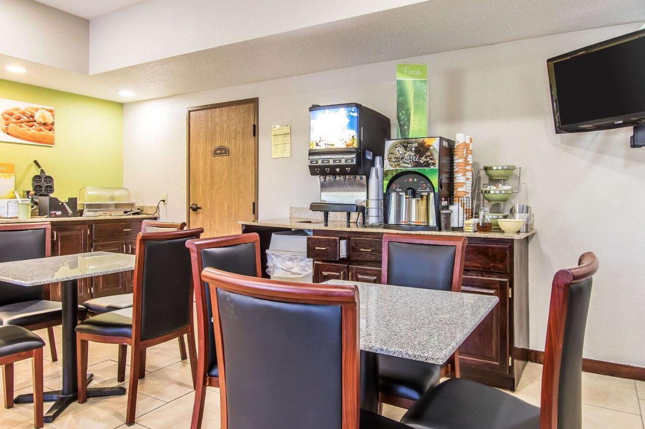 Quality Inn&Suites La Vergne Esterno foto