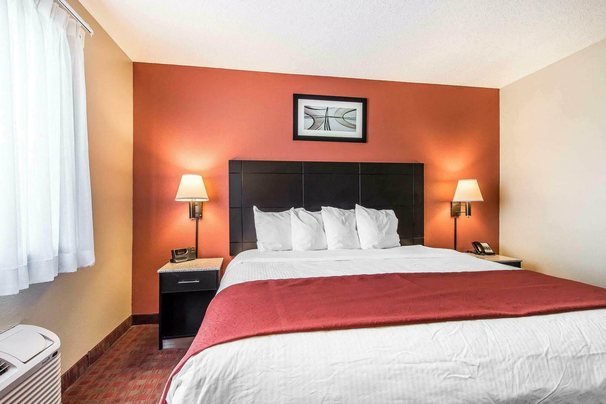 Quality Inn&Suites La Vergne Esterno foto