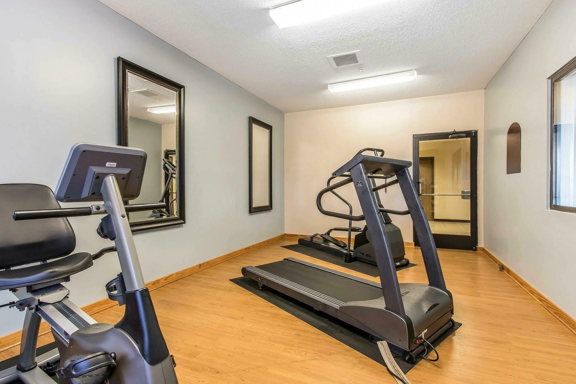 Quality Inn&Suites La Vergne Esterno foto